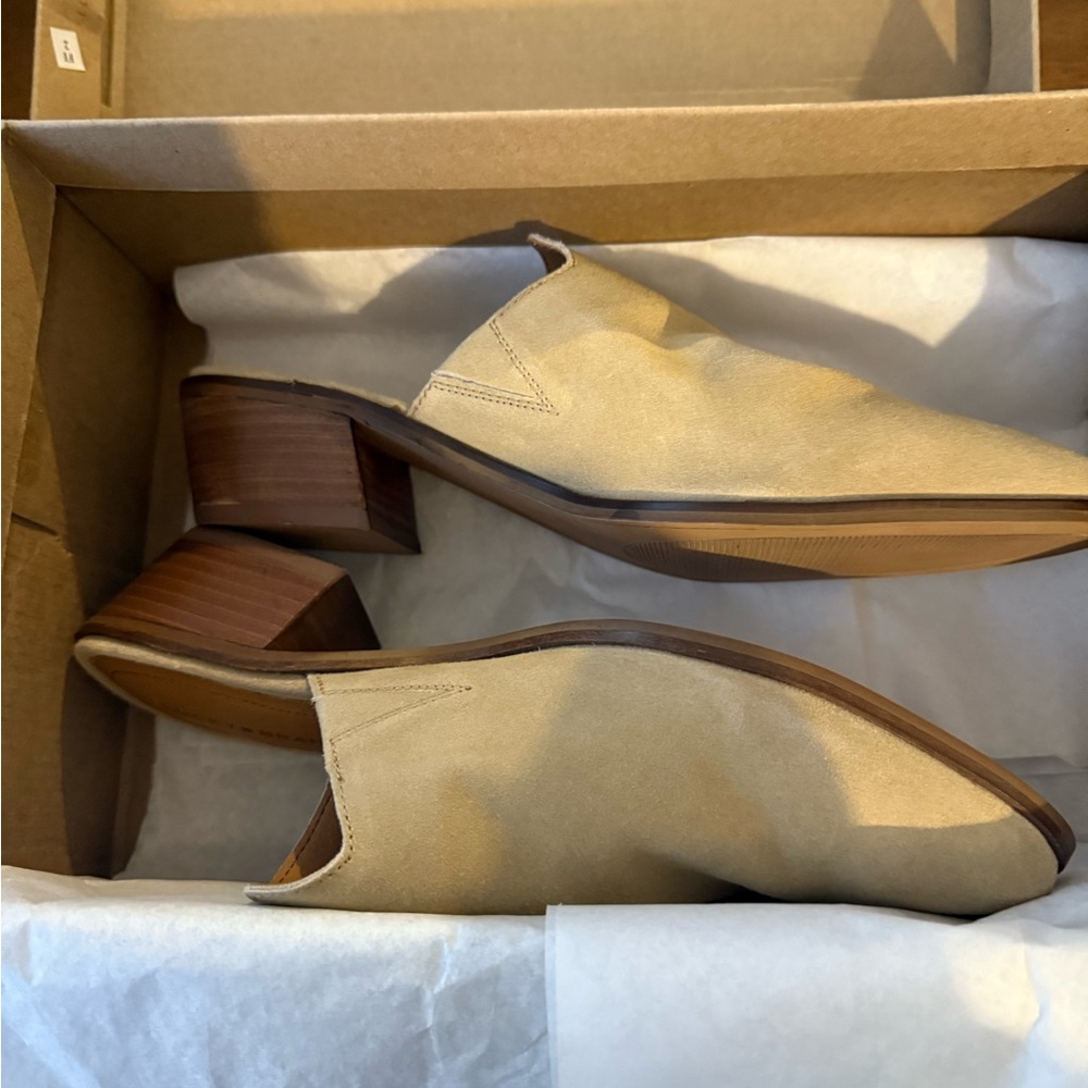 Lucky Brand Beige Mules with Wooden Block Heel